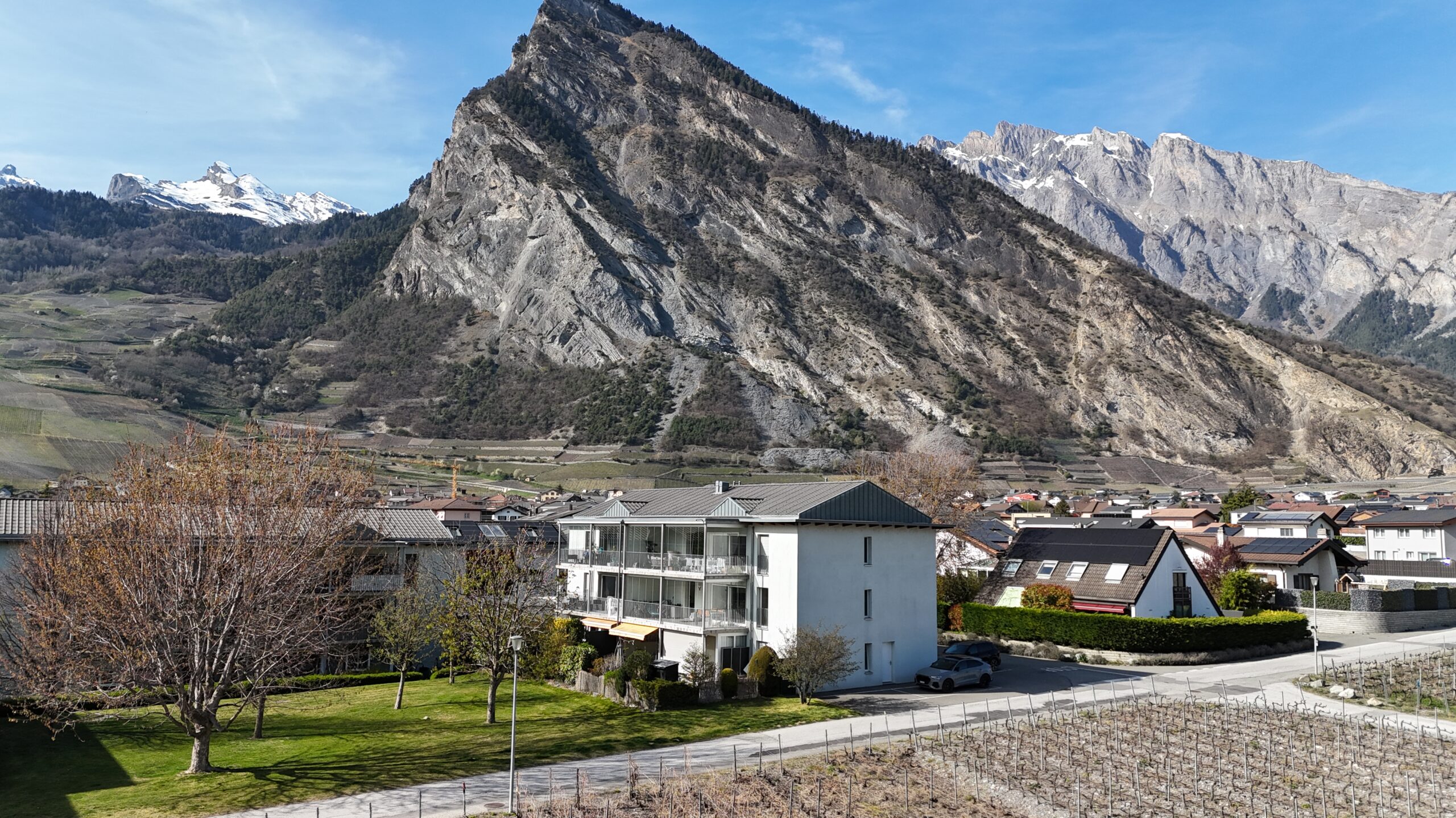 Appartement De 4,5 Pièces à Leytron